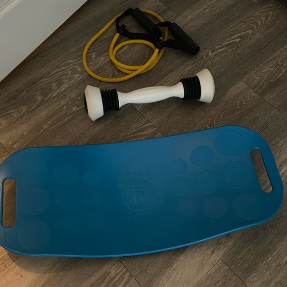 3 piece set, Simply fit twist workout board, shake weight and workout band - Picture 1 of 4